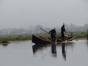 Inle-Inlay-Lake-Local-Boat