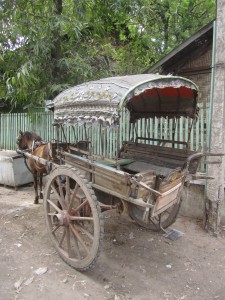 Myanmar-Burma-horse-cart